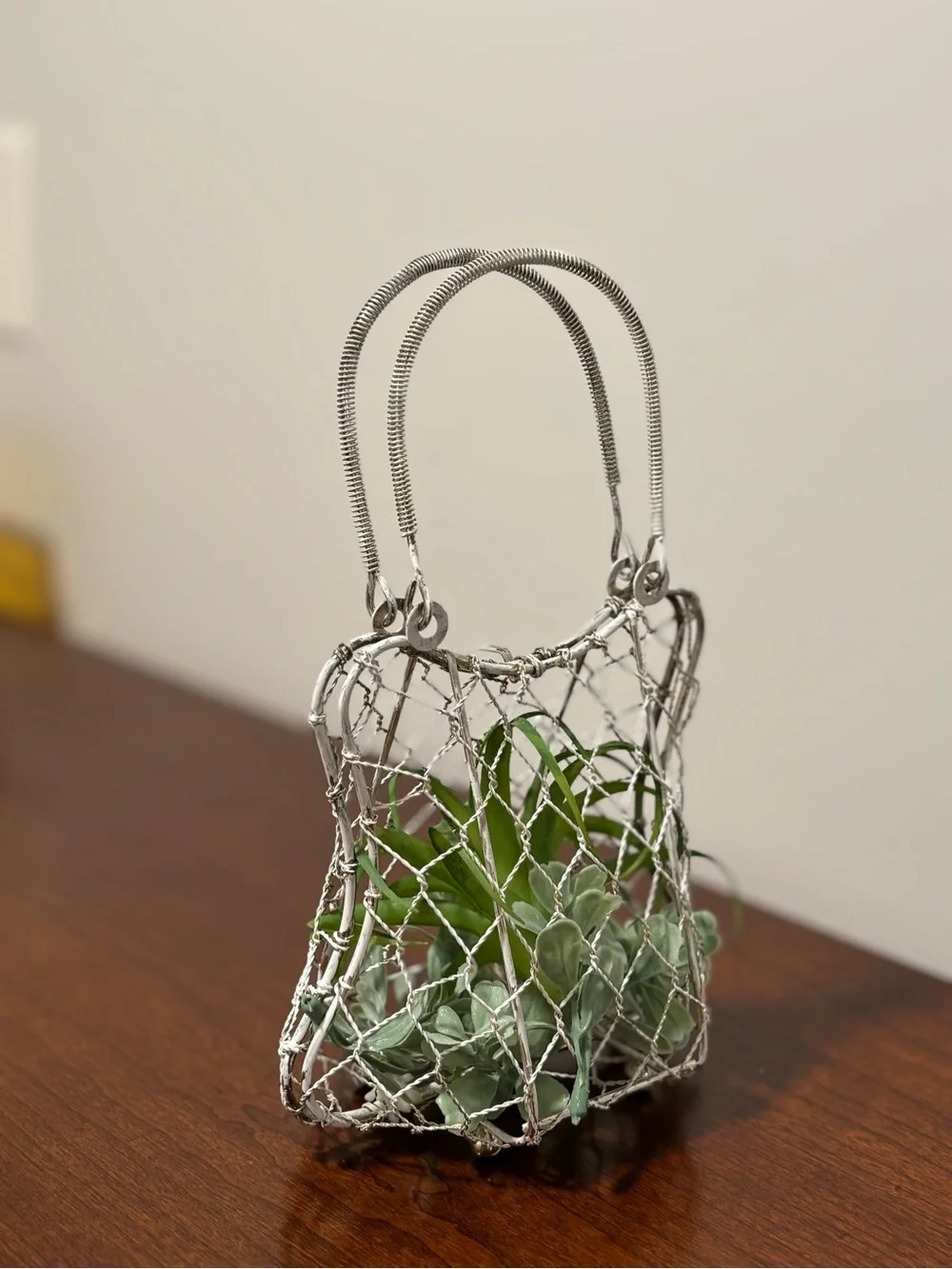 Vintage Silver-Tone Wire Mesh Handbag Basket Planter / Decorative Floral Holder